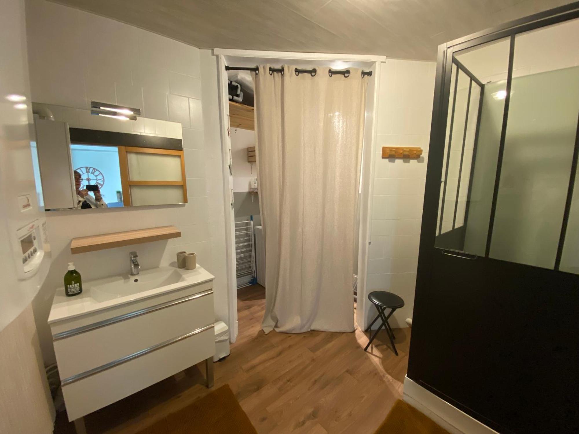 Appartement Proche Des Remparts Et Tous Commerces. Montreuil  Kültér fotó
